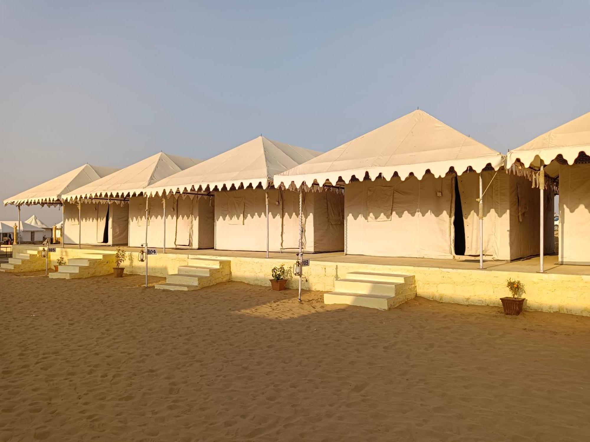 Night Stay Camp Jaisalmer Bilik gambar
